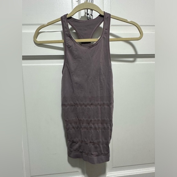 Lululemon Gleam and Glow Tank Frosted Mulberry Size 2/4 Size Small - Picture 3 of 5